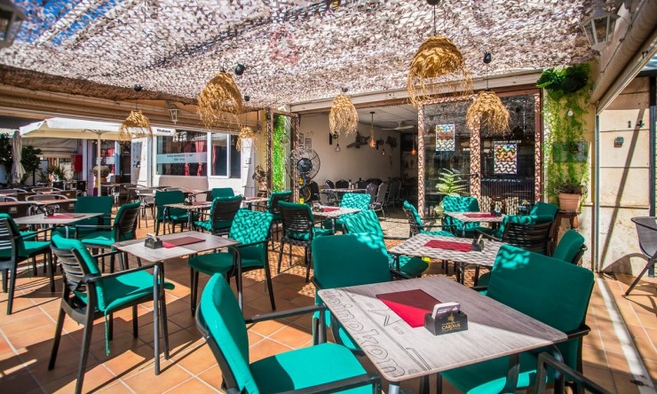 Rynek Wtórny - Komercyjne -
ORIHUELA - Los Balcones Y los Altos