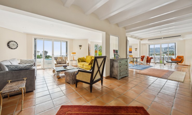 Neue Gebäude - Hotel -
Moraira - El Portet - Pla de Mar