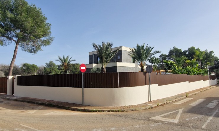 Neue Gebäude - Villa -
Jávea / Xàbia - La Granadella  - Costa Nova