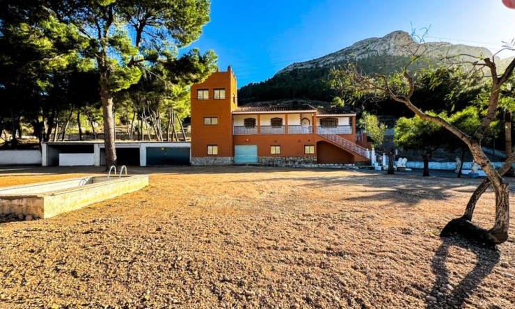 Resale - Countryhouse -
Finestrat - Finestrat pueblo