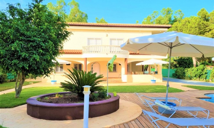 Herverkoop - Villa -
San Vicente del Raspeig