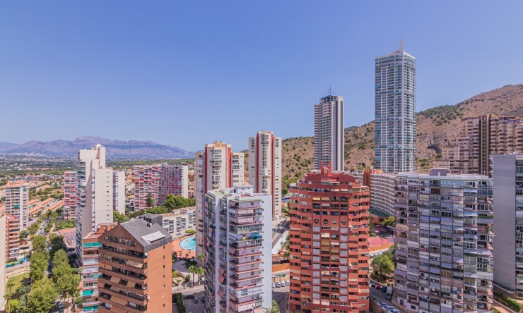 Resale - Apartment -
Benidorm