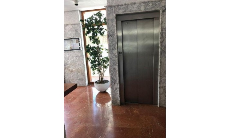 Revente - Appartement -
Benidorm - Levante