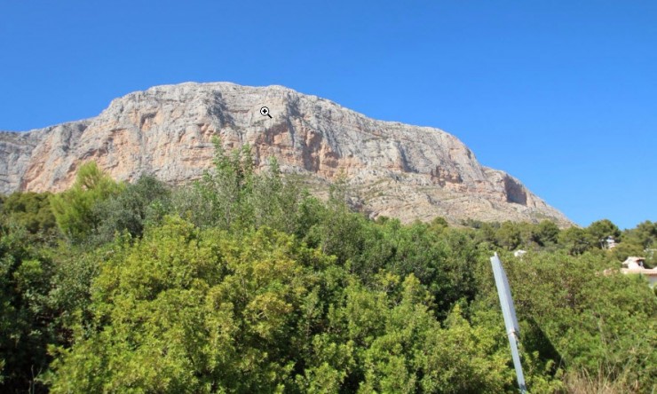 Herverkoop - Plot -
Jávea - Montgo