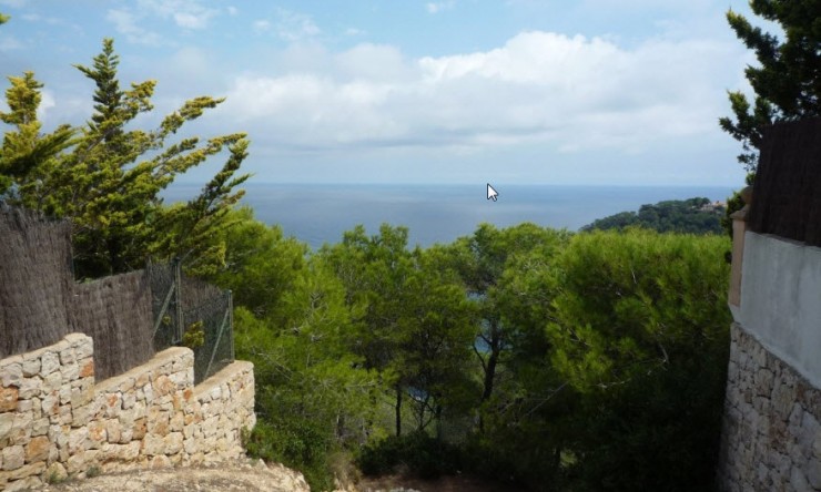 Herverkoop - Plot -
Jávea - La Cala