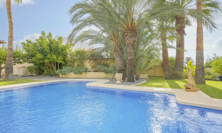 Resale - Villa -
Benissa - Buenavista