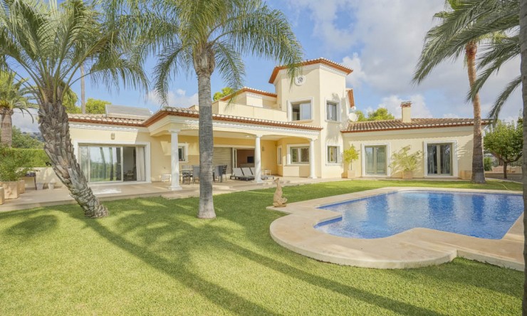 Resale - Villa -
Benissa - Buenavista