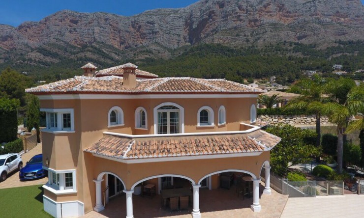 Revente - Villa -
Jávea - Montgo