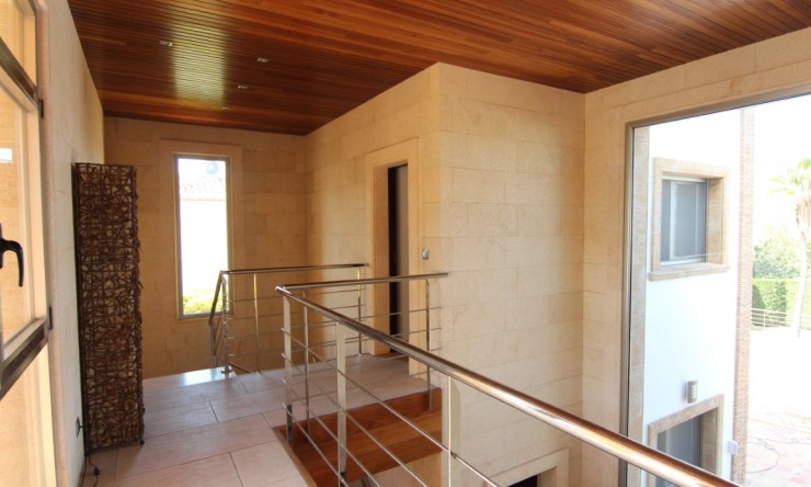 Resale - Villa -
Jávea - Puerta Fenicia