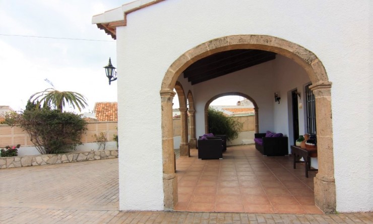 Resale - Villa -
Jávea - Valls