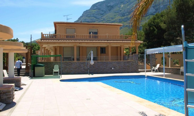 Herverkoop - Villa -
Denia - Corral de Calafat