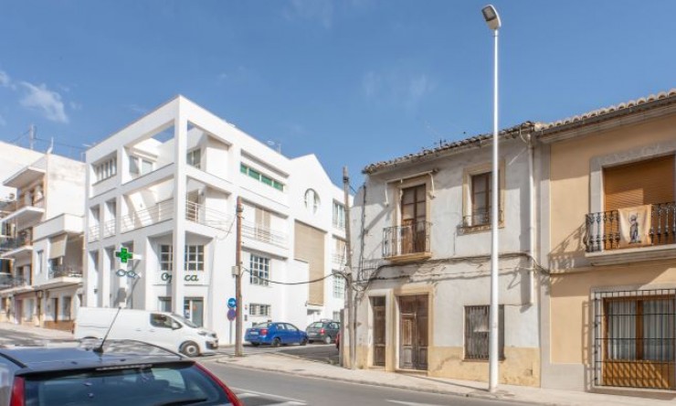 Resale - Plot -
Jávea - Centre