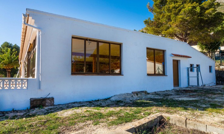 Resale - Commercial -
Alcalalí - Solana Gardens