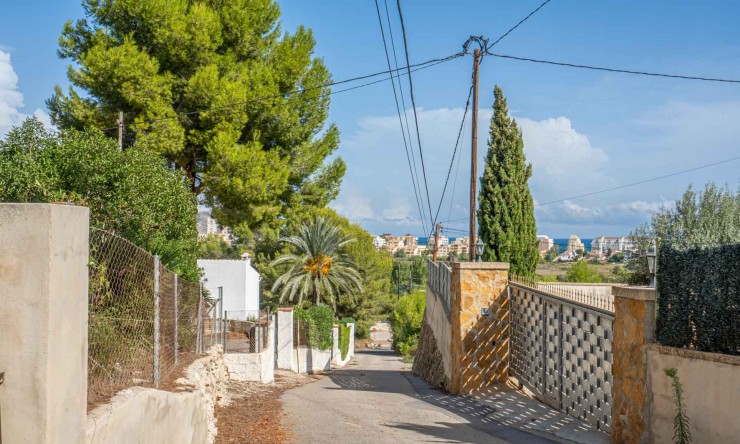 Herverkoop - Plot -
Jávea - Adsubia