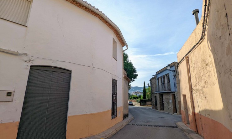 Resale - semi-detached -
Tormos - Centrum