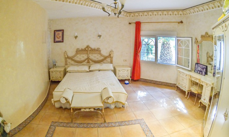 Resale - Villa -
Denia - La Pedrera