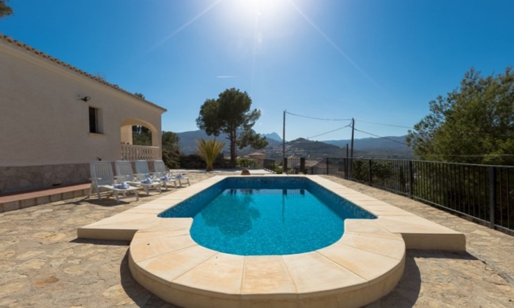 Resale - Villa -
Calpe - Cometa