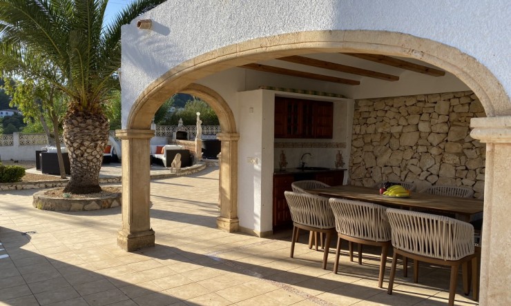 Resale - Villa -
Benissa - San Jaime