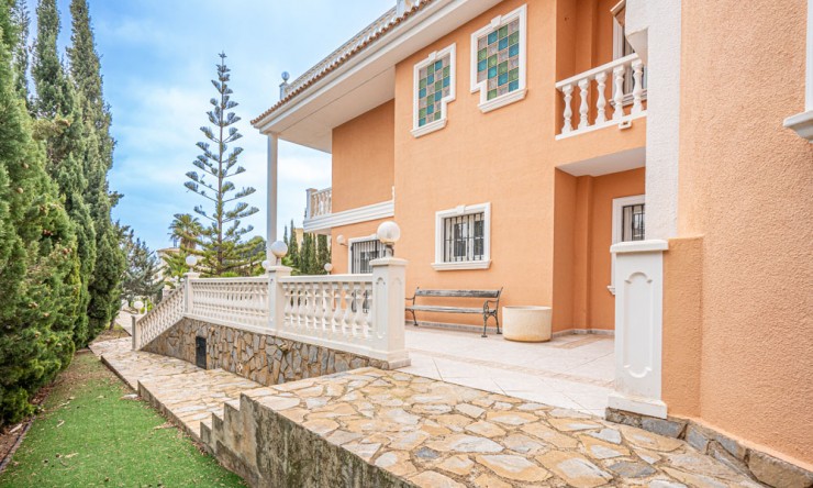 Resale - Villa -
Calpe - Partida Maryvilla