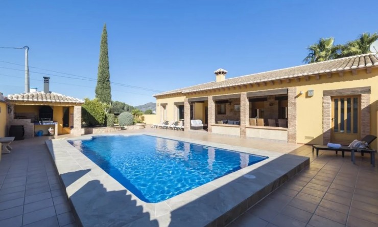 Resale - Villa -
Lliber