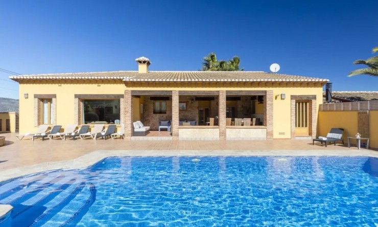 Resale - Villa -
Lliber