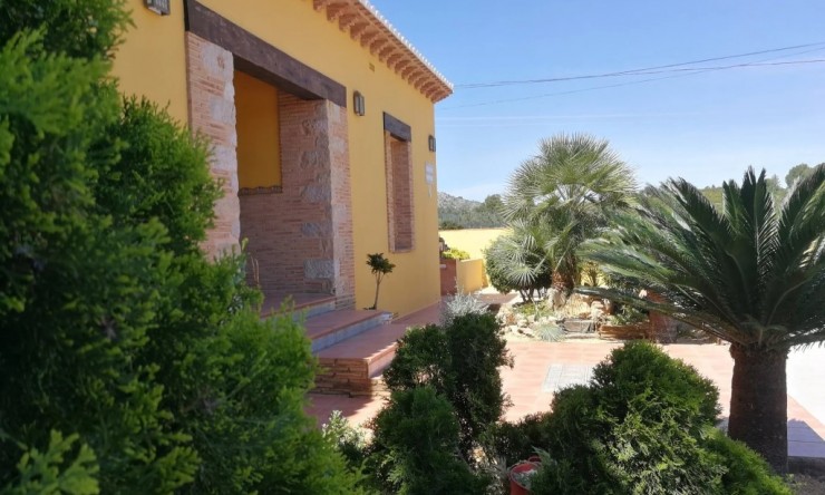 Resale - Villa -
Lliber