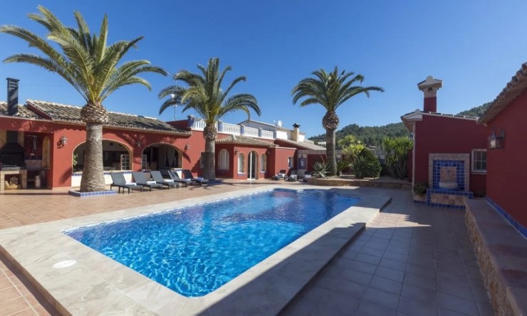 Resale - Villa -
Lliber