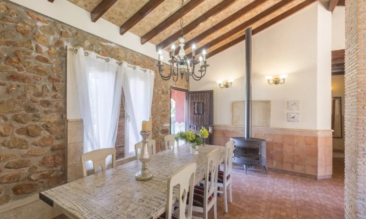 Resale - Villa -
Lliber