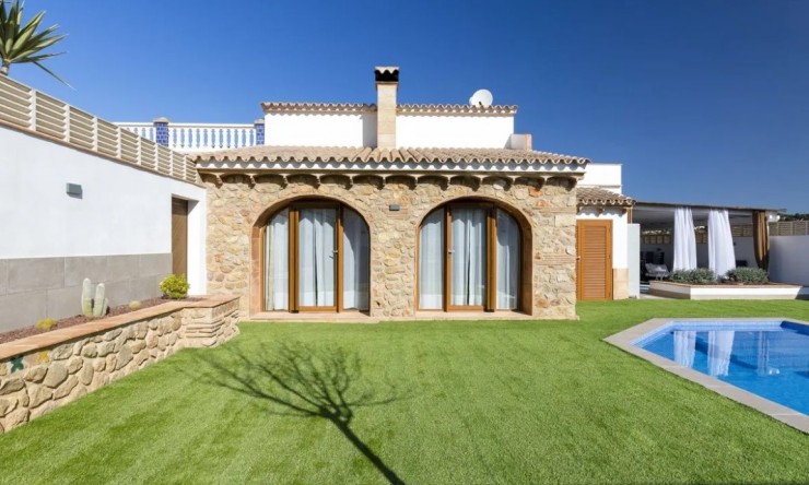 Resale - Villa -
Lliber