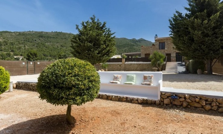 Resale - Villa -
Lliber