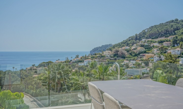 Resale - Villa -
Jávea - Portichol