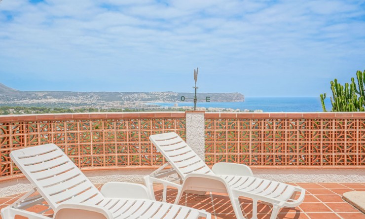 Resale - Villa -
Jávea - La Granadella