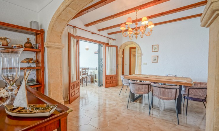 Resale - Villa -
Jávea - La Granadella