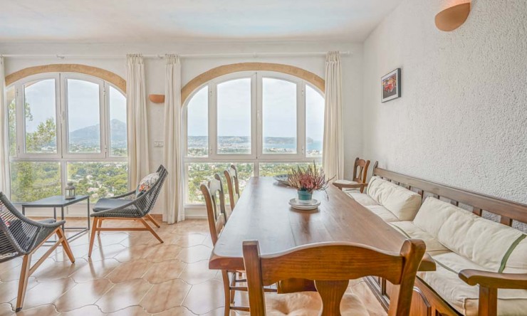 Resale - Villa -
Jávea - La Granadella