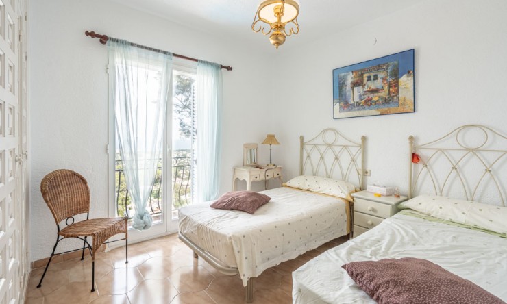 Resale - Villa -
Jávea - La Granadella