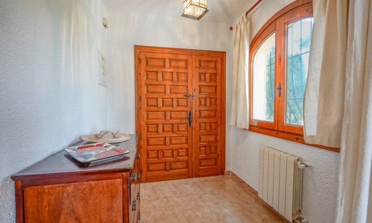 Resale - Villa -
Jávea - La Granadella