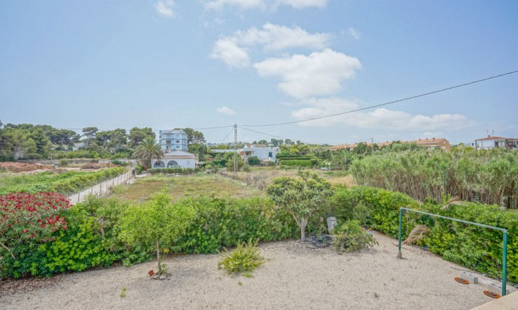 Resale - Villa -
Jávea - Cala Blanca