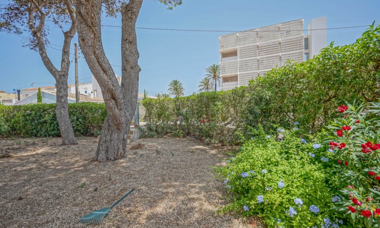 Resale - Villa -
Jávea - Cala Blanca