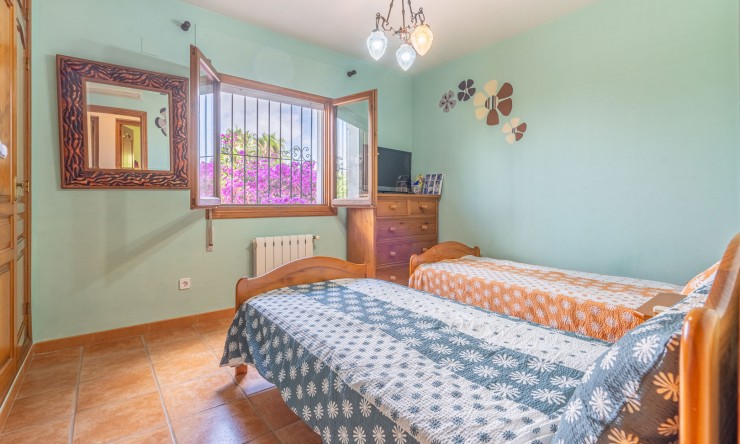 Resale - Villa -
Benissa - Busseit