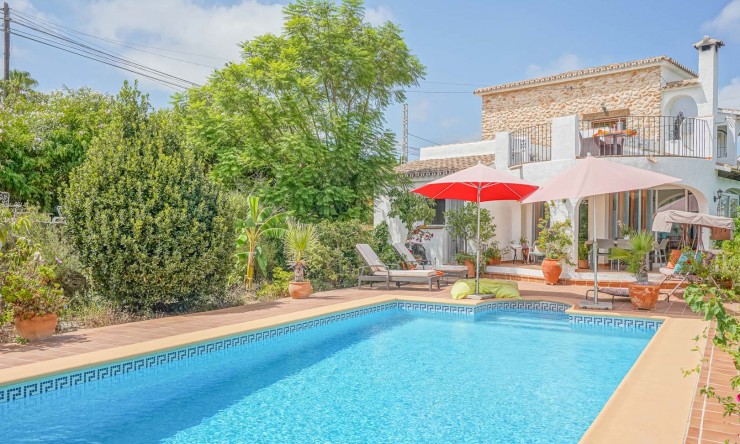 Resale - Villa -
Benissa - Busseit