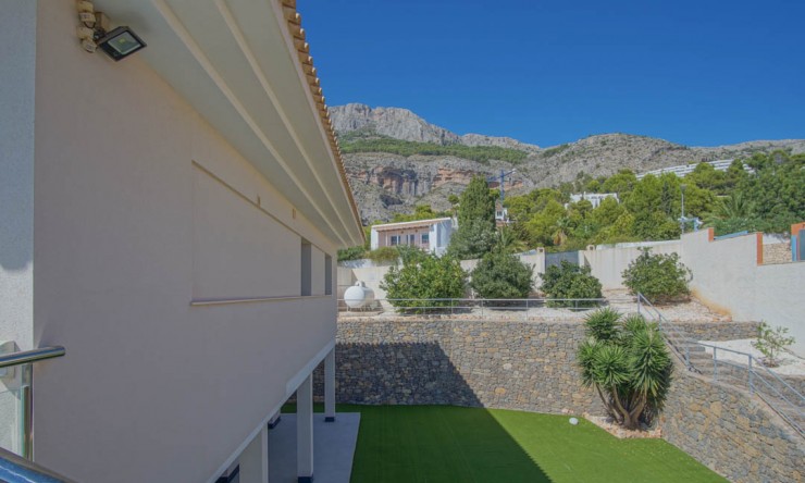 Rynek Wtórny - Willa -
Altea - Sierra de Altea