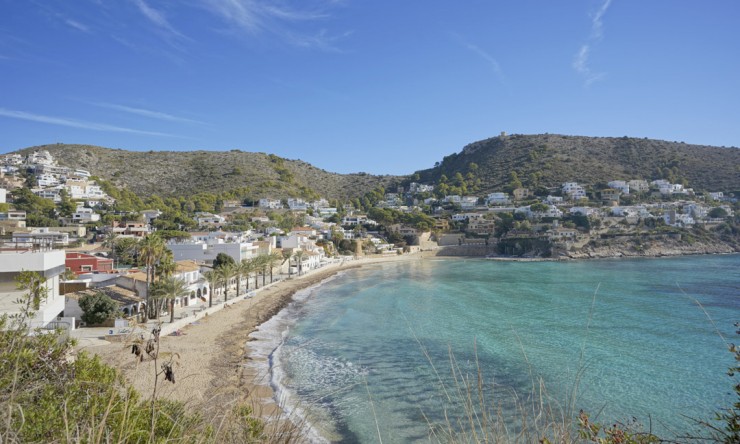 Neue Gebäude - Villa -
Moraira - Benimeit