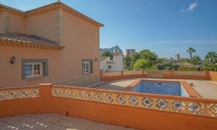 Wiederverkauf - Villa -
Calpe - Partida La Calalga