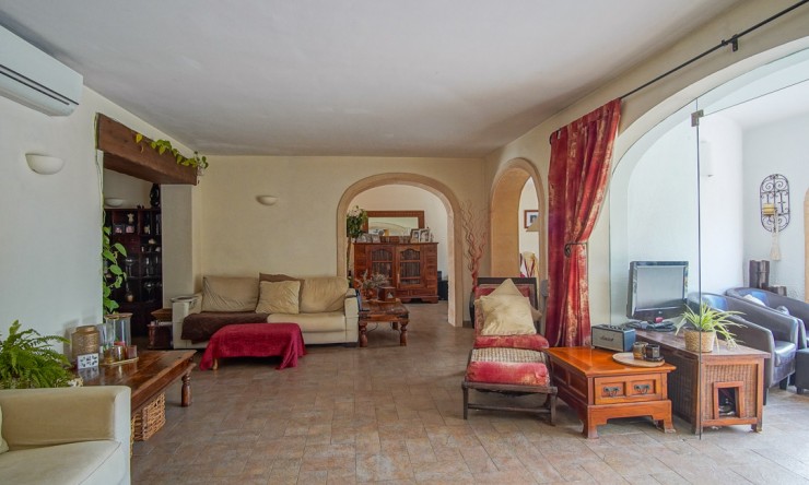 Resale - Villa -
Moraira - Paichi