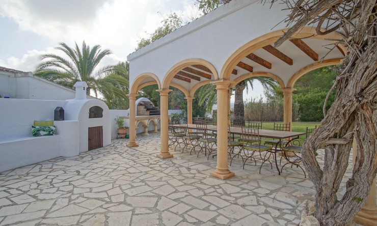 Resale - Villa -
Moraira - Paichi