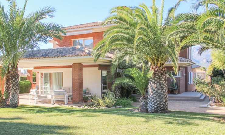 Resale - Villa -
Benidorm - de Napoles