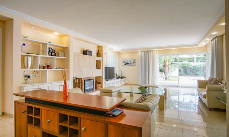 Resale - Villa -
Benidorm - de Napoles