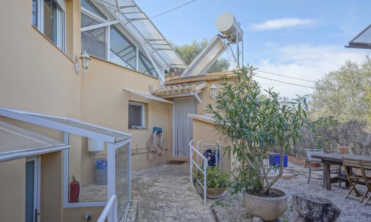 Resale - Villa -
Jávea - Arenal