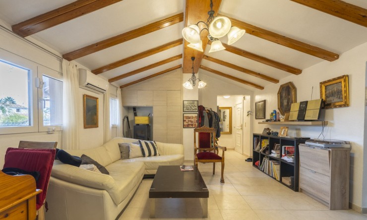 Resale - Villa -
Jávea - Arenal