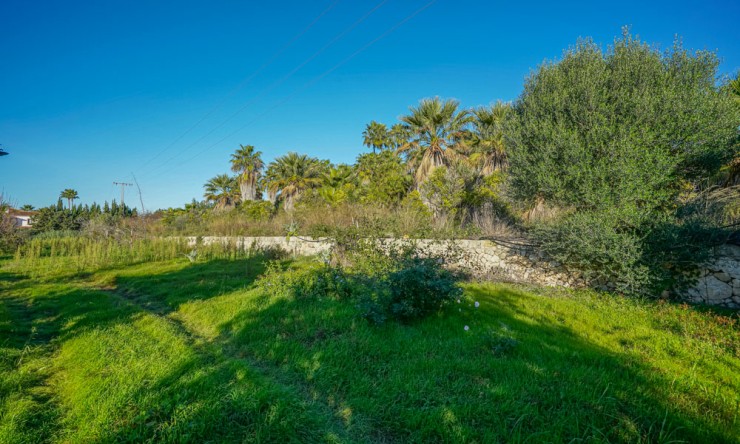 Reventa - Parcela -
Jávea - Valls